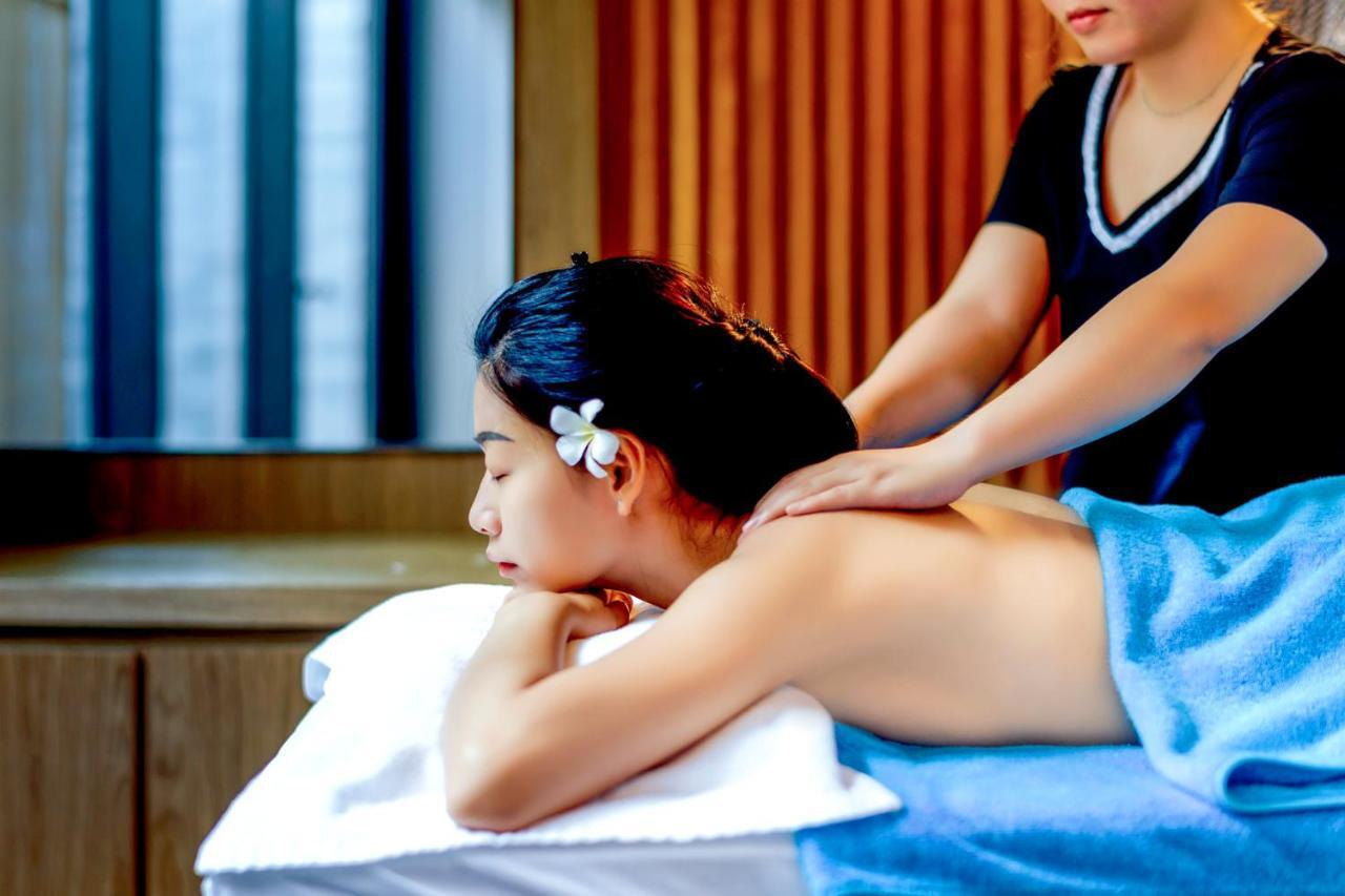 Novotel Chennai Sipcot المظهر الخارجي الصورة Thai massage